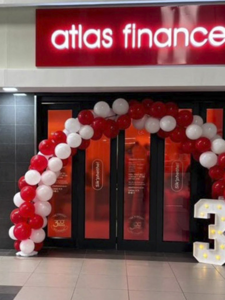 Bucking the branch closure trend, Atlas Finance reaches 300 stores
